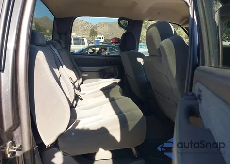 2003 Chevrolet Silverado 2500Hd Ls from USA, damaged, VIN 1GCHC23U83F257543